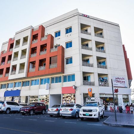 Oyo 138 Empire Hotel Apartments ドバイ エクステリア 写真