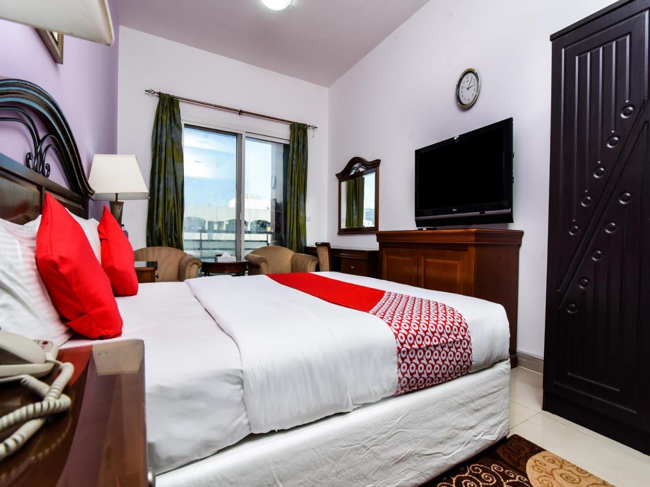 Oyo 138 Empire Hotel Apartments ドバイ エクステリア 写真
