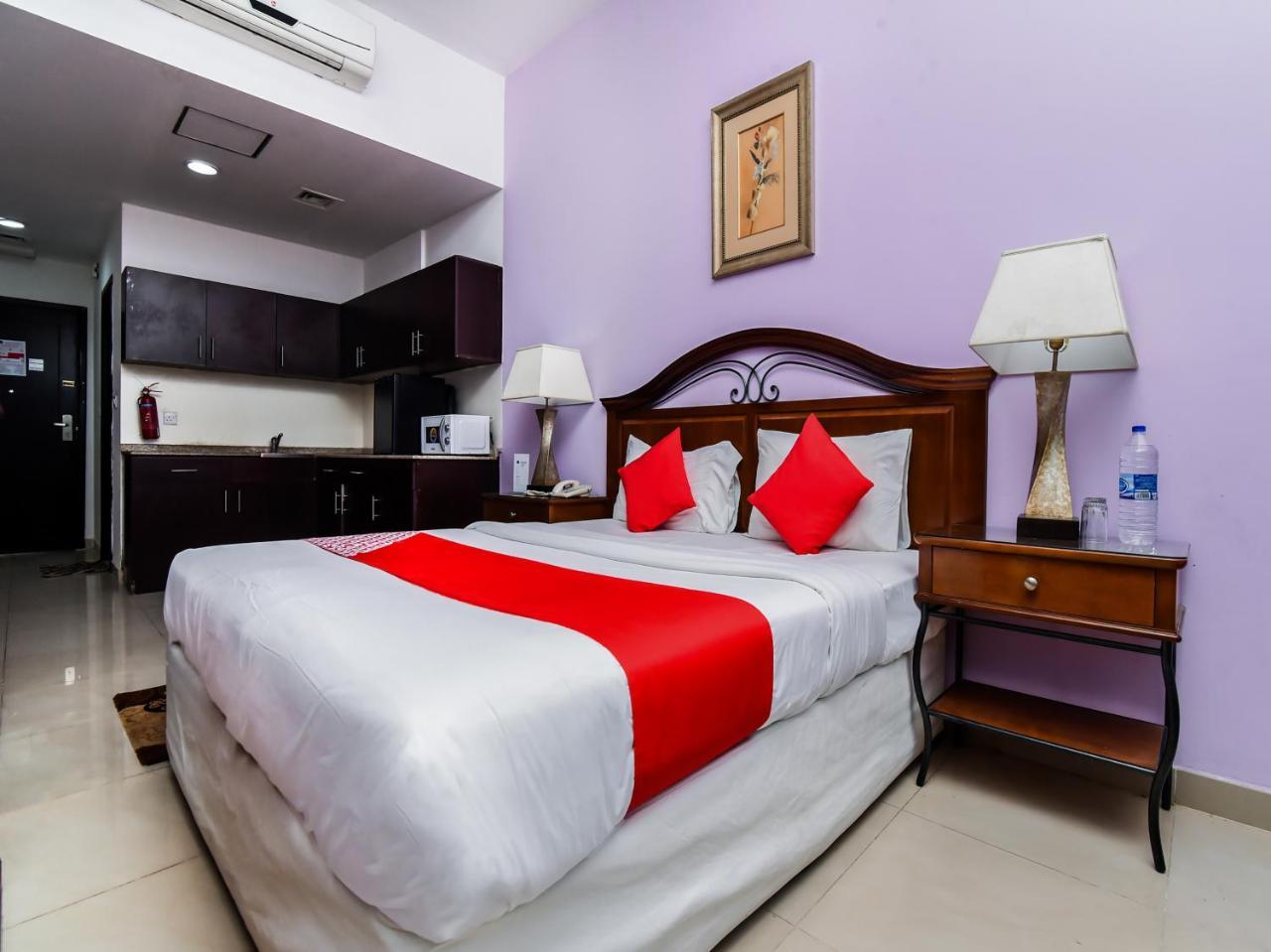 Oyo 138 Empire Hotel Apartments ドバイ エクステリア 写真